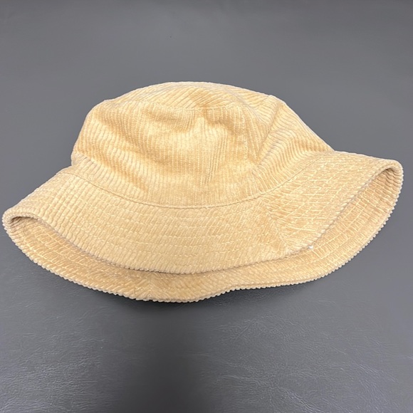 Urban Outfitters cute tan bucket hat!Only wear it once. - Picture 2 of 3